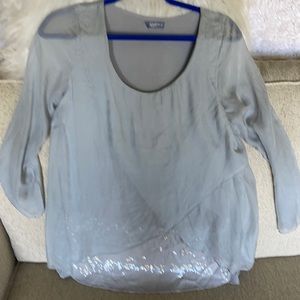 Size small women’s top in excellent condition.